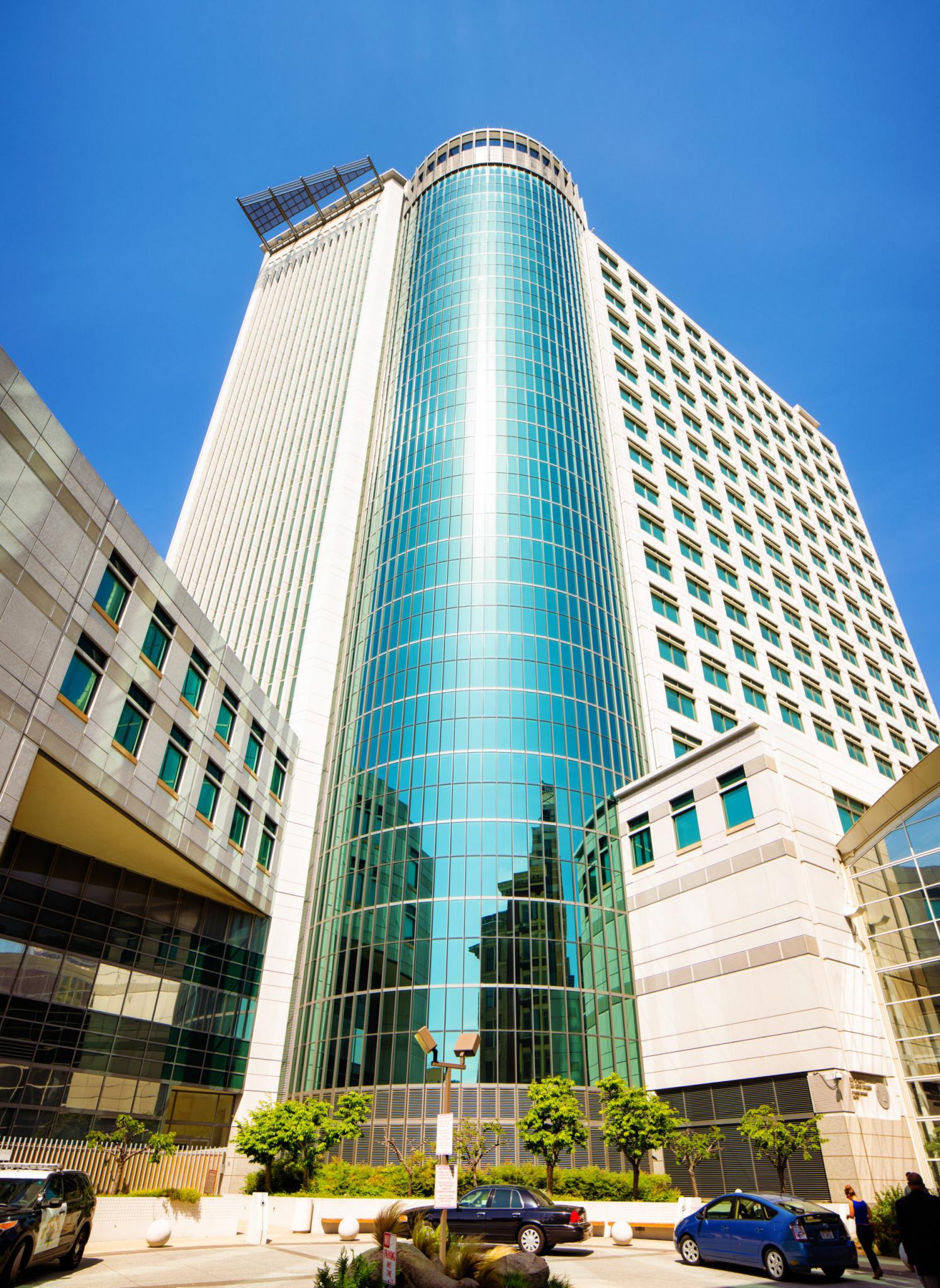 Exterior Picture of the GSA Ronald Dellums Federal Building During the Day