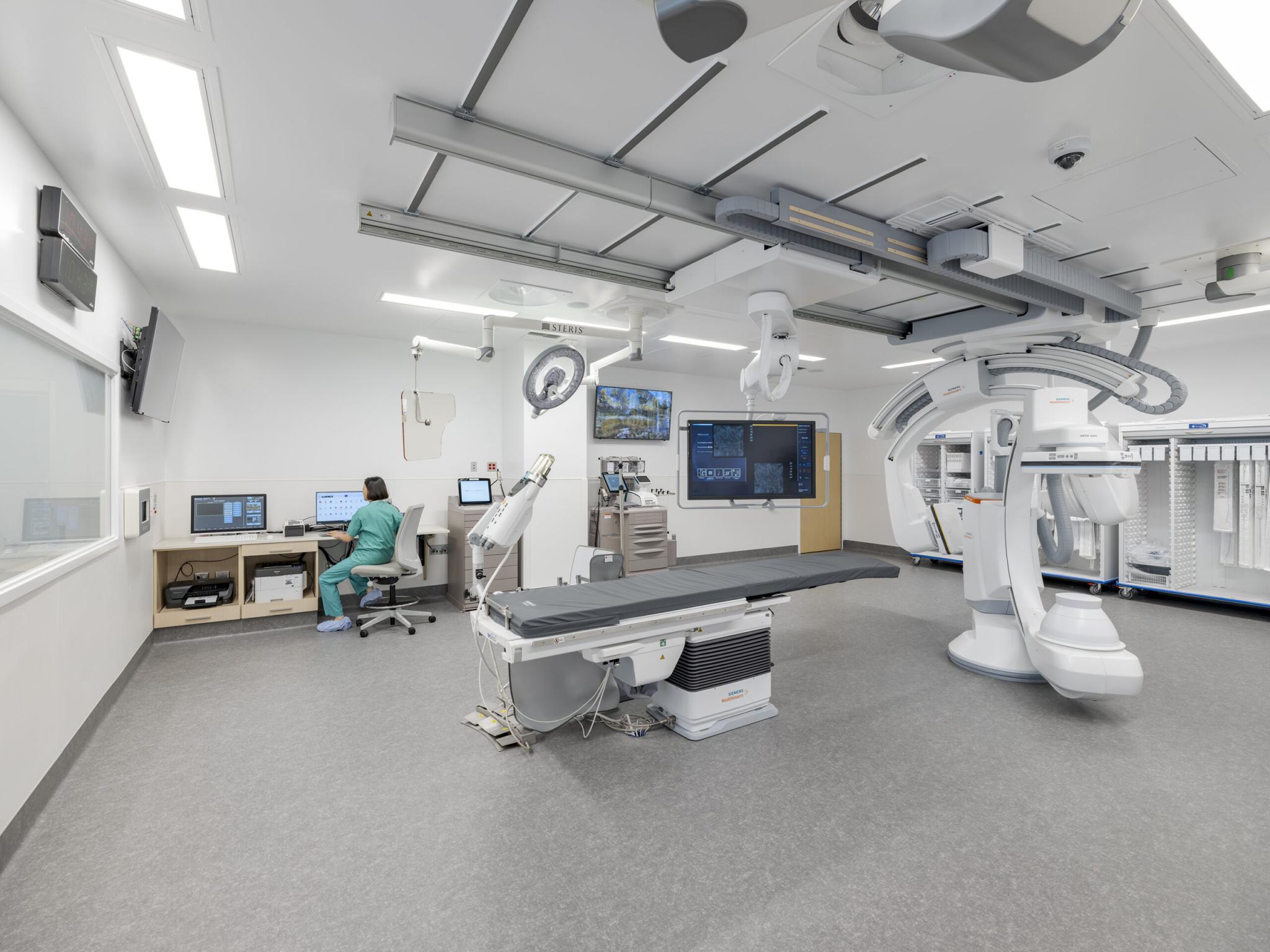 UC Davis Health, 48X Complex - 3QC Inc